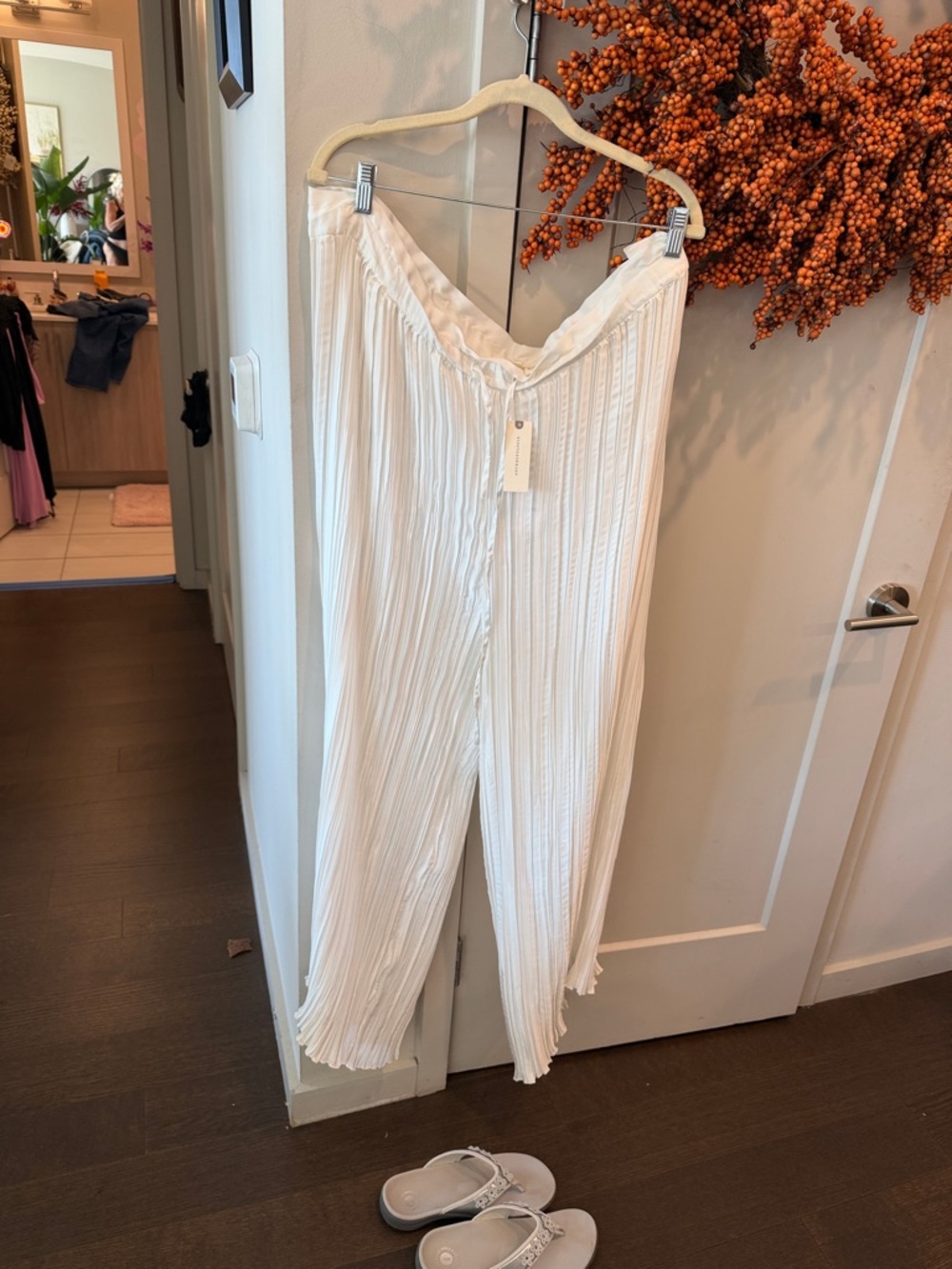 Anthropologie White Pleated Wide-Leg Pants